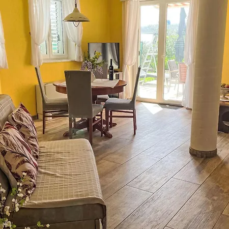 Steffi Fuer 4 Personen By Interhome Apartman Ravni